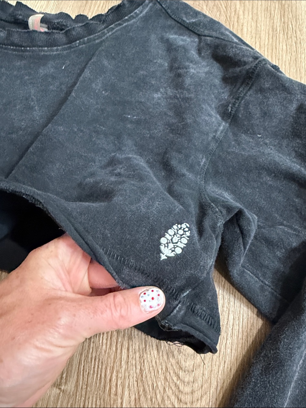 Free People Movement Washed Charcoal Gray Long Sleeve Crop Top Shirt Size Small - Picture 3 of 5